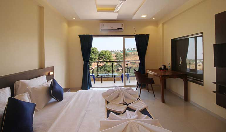 Premium Room Ivy Park Resort Panchgani