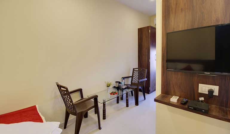 studio room Ivy Park Resort Panchgani